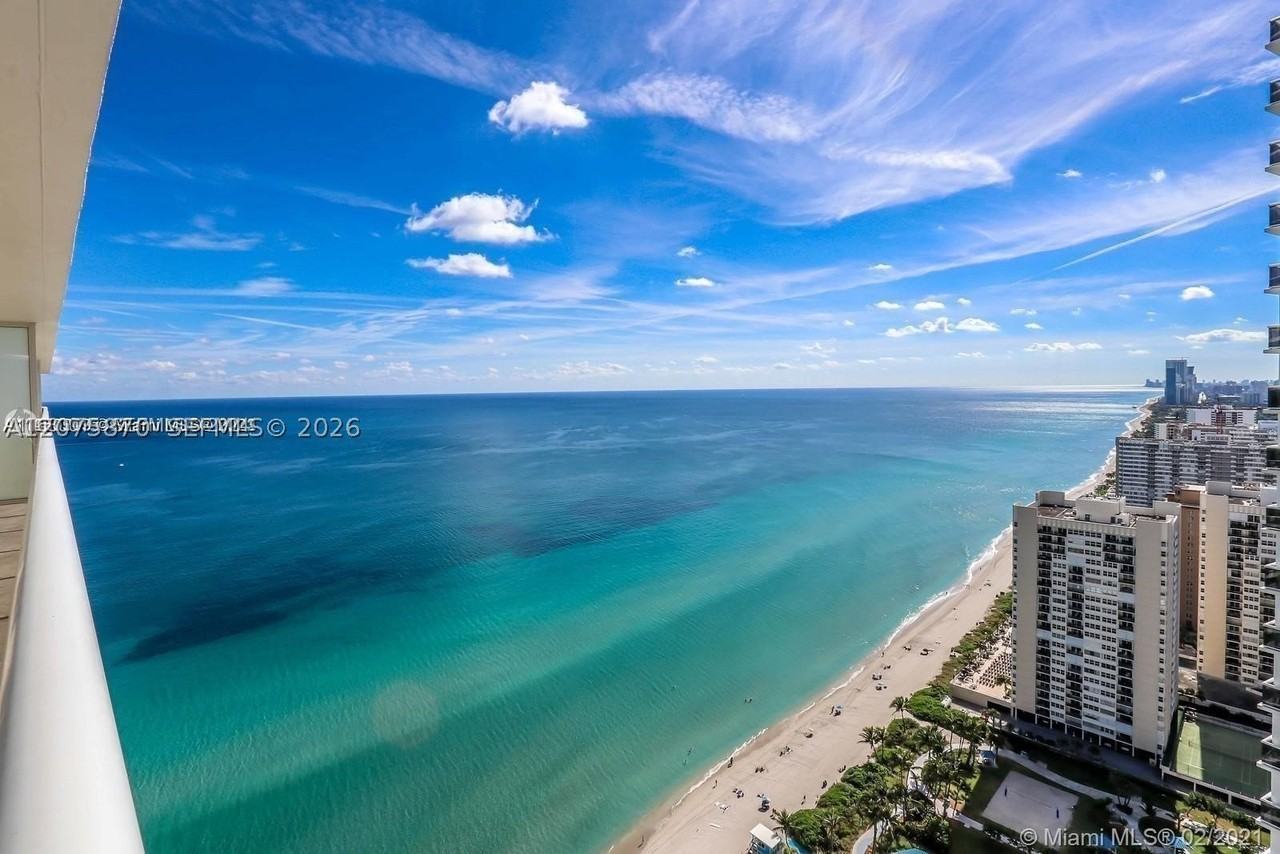 1830 S Ocean Dr #3704 - Photo 3 of 27