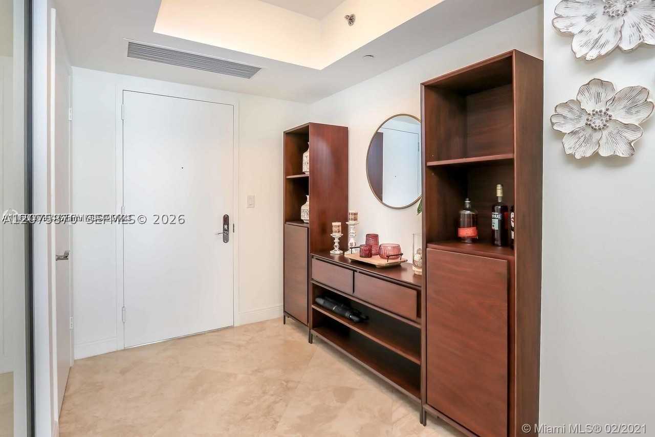 1830 S Ocean Dr #3704 - Photo 7 of 27