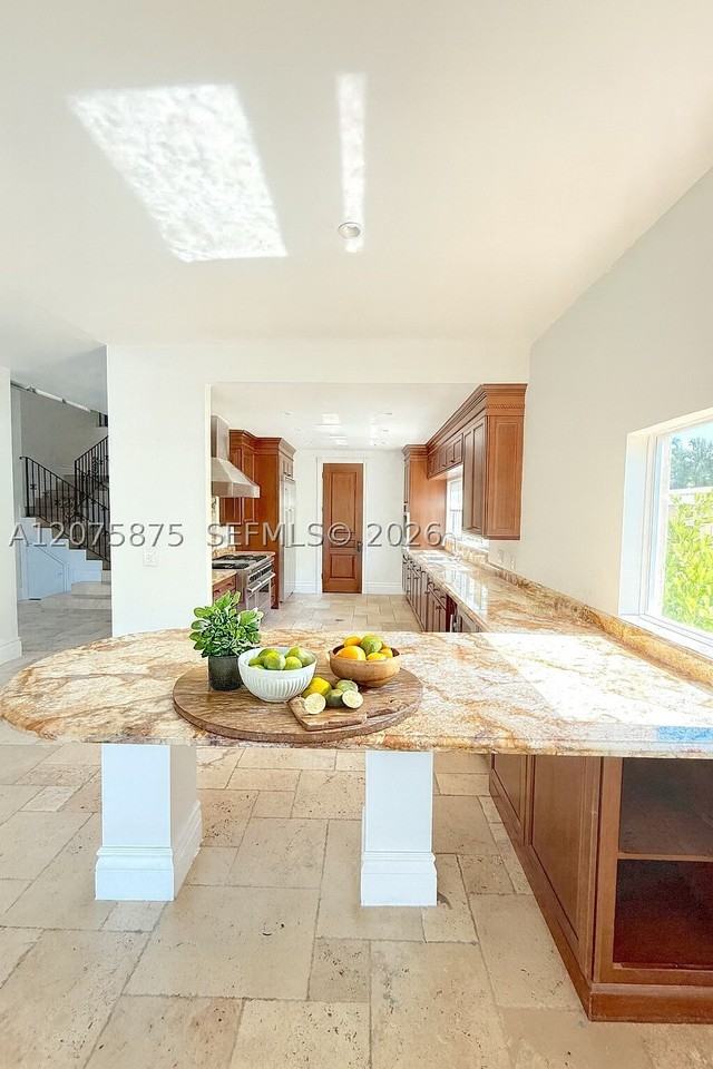 1420 W 21st St - Photo 7 of 27