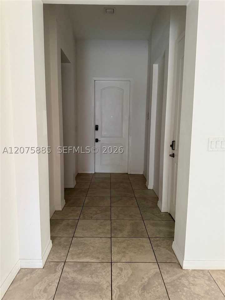 14920 Sw 175th St - Photo 6 of 22