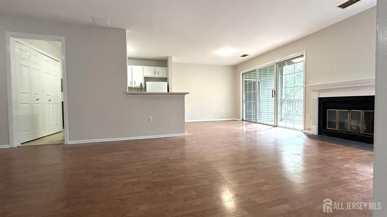 7302 Elm Ct - Photo 2 of 18