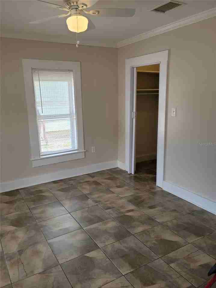 1775 Fruitville Rd - Photo 7 of 13