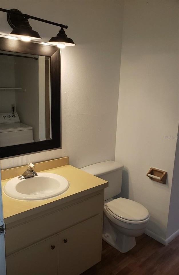 3949 Liberty Ave #3949 - Photo 5 of 7