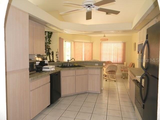 212 Boa Vista St - Photo 4 of 34