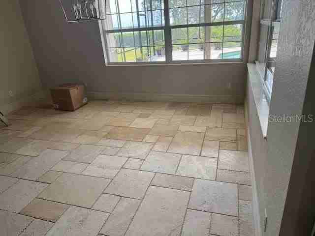2180 Harbour Dr - Photo 5 of 16