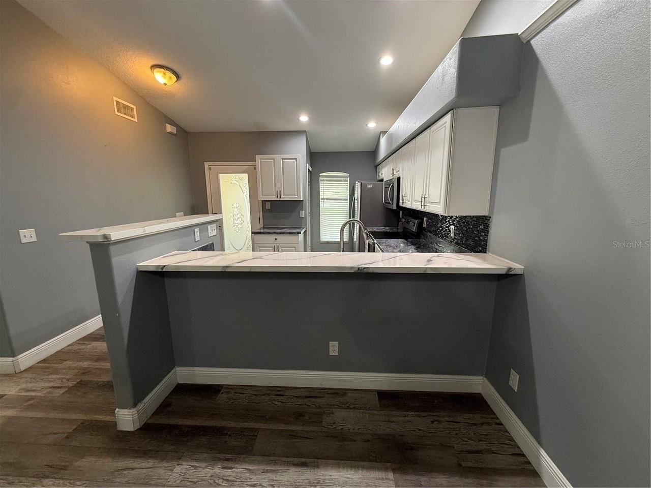 8927 Courtyard Ln - Photo 5 of 21