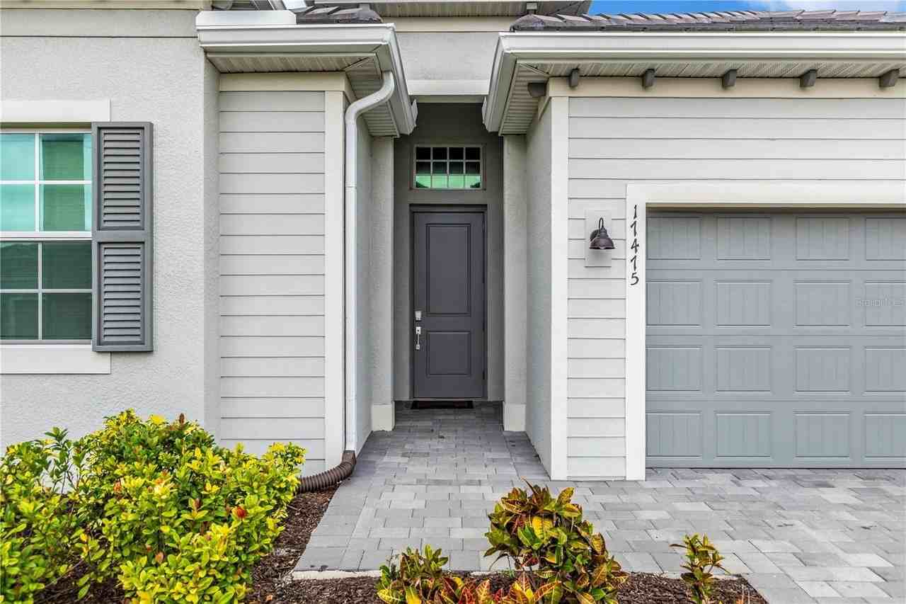 17475 Jadestone Ct - Photo 2 of 50