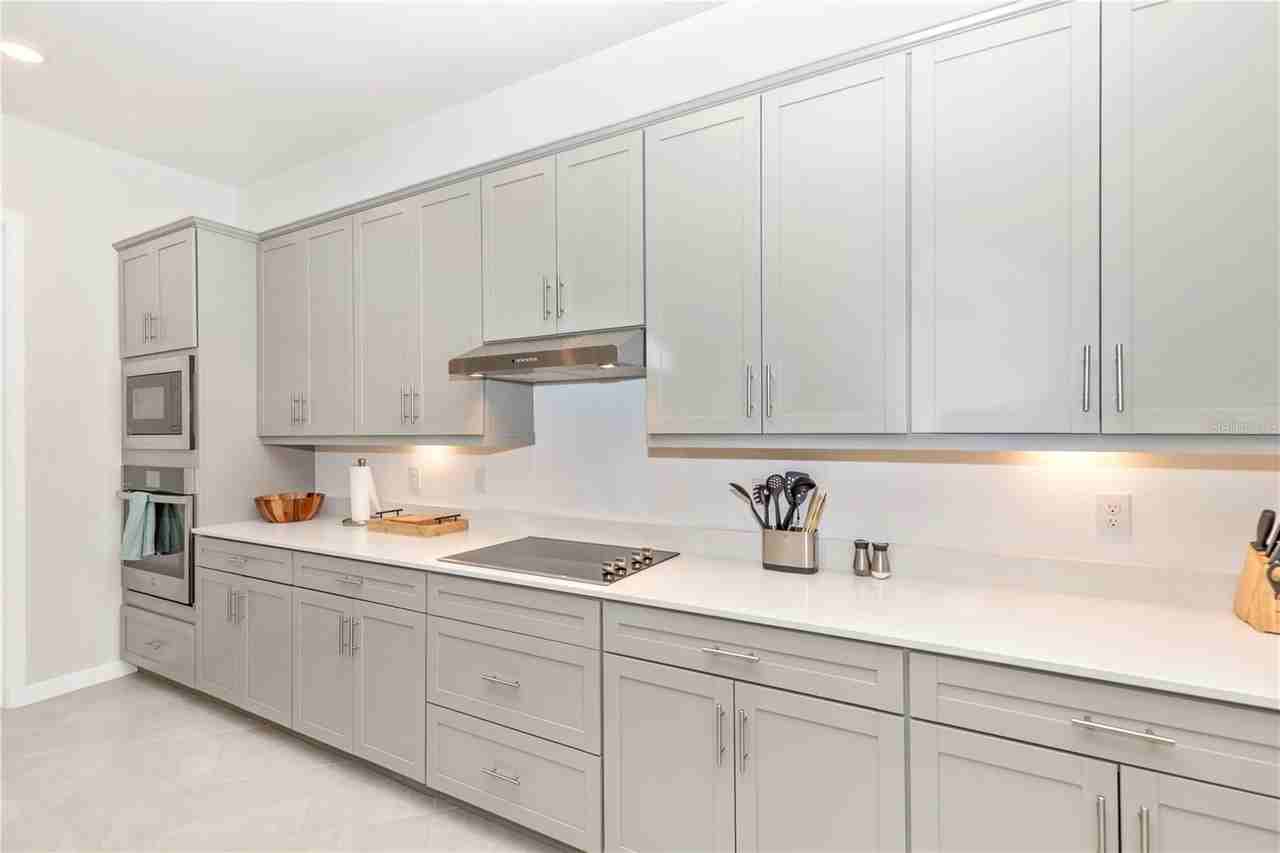 17475 Jadestone Ct - Photo 6 of 50