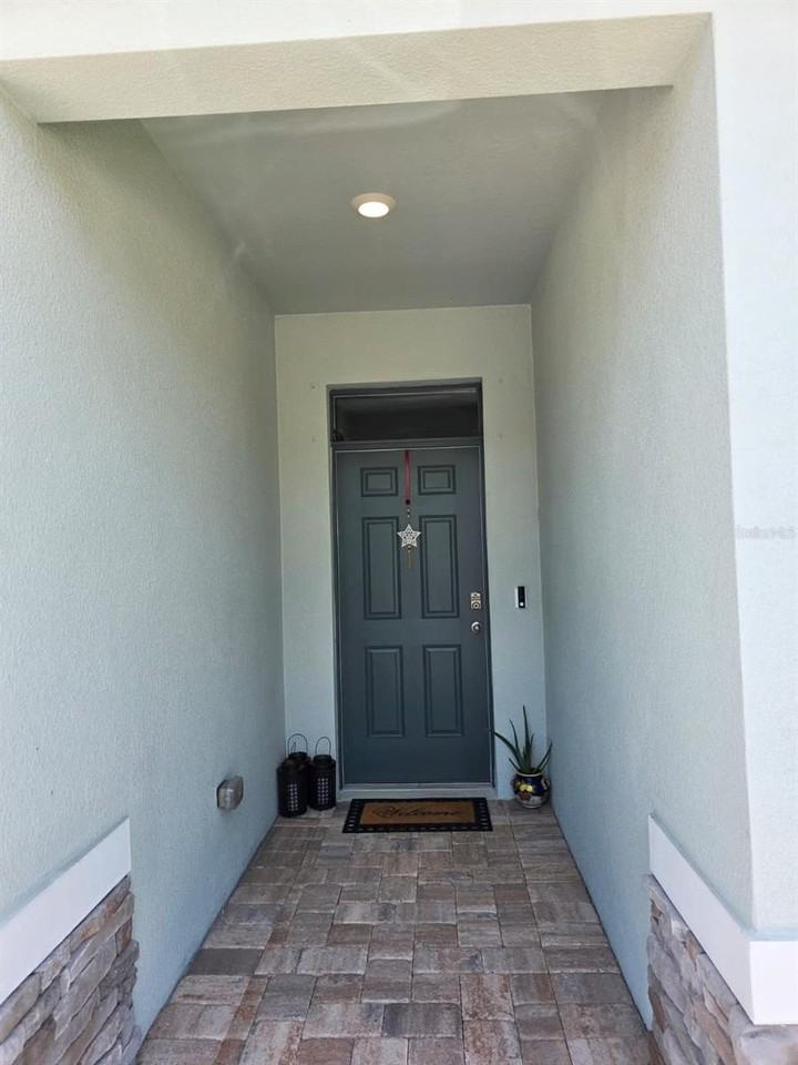9074 Orchid Reserve Cir - Photo 4 of 37