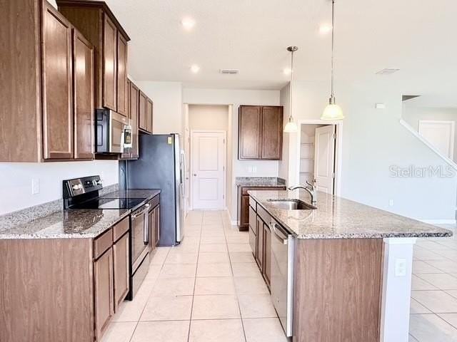63 Berlin Ave - Photo 7 of 36