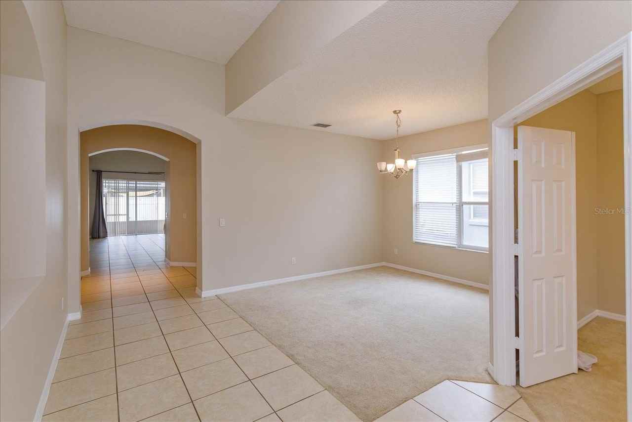 5537 Burlwood Dr - Photo 3 of 32