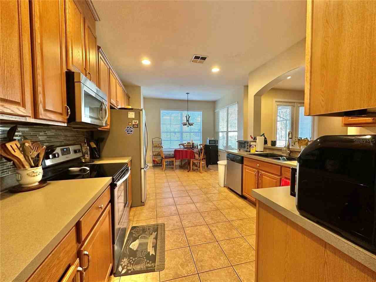 4410 Pine Gold Ave - Photo 7 of 31