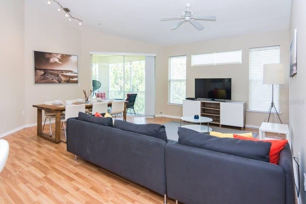 8923 Legacy Ct #302 - Photo 6 of 21