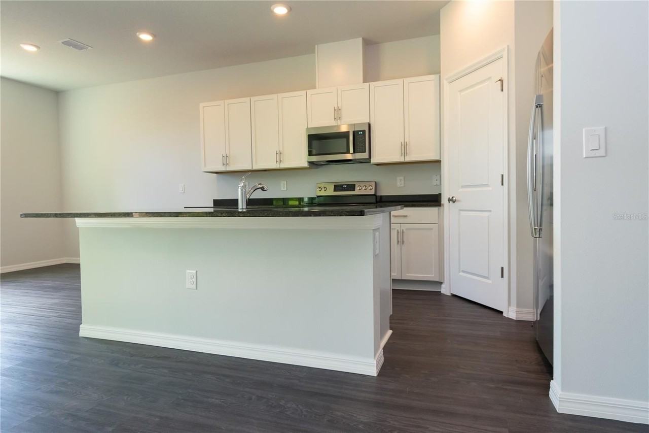 1348 Palau St Se - Photo 3 of 50