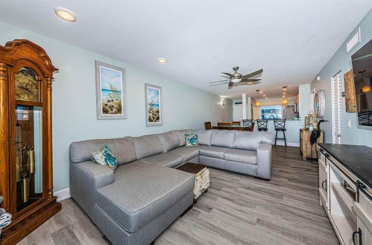 6265 Sun Blvd #309 - Photo 4 of 19