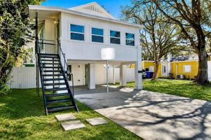 featured image of 2238 Quincy St S