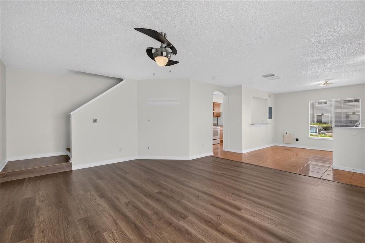 4110 Waterside Island Ct - Photo 4 of 44