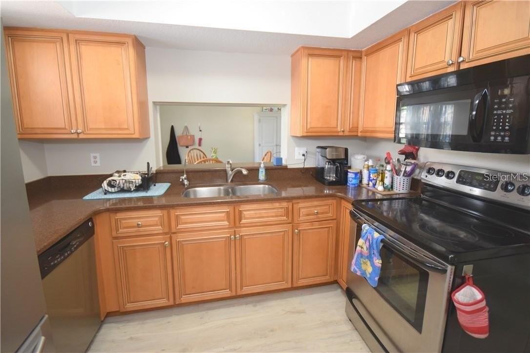 3123 39th St S #C - Photo 3 of 34