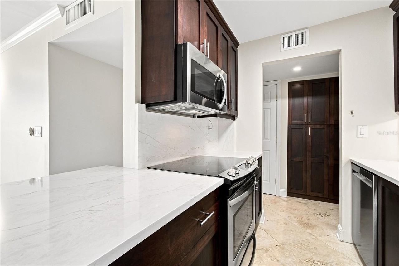 3325 Bayshore Blvd #A12 - Photo 4 of 28