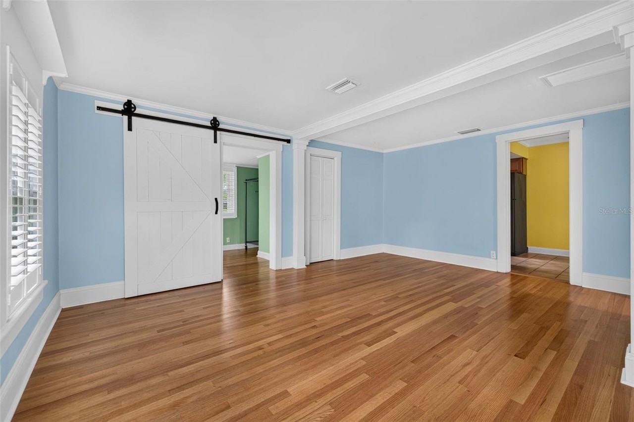 247 25th St N - Photo 4 of 18