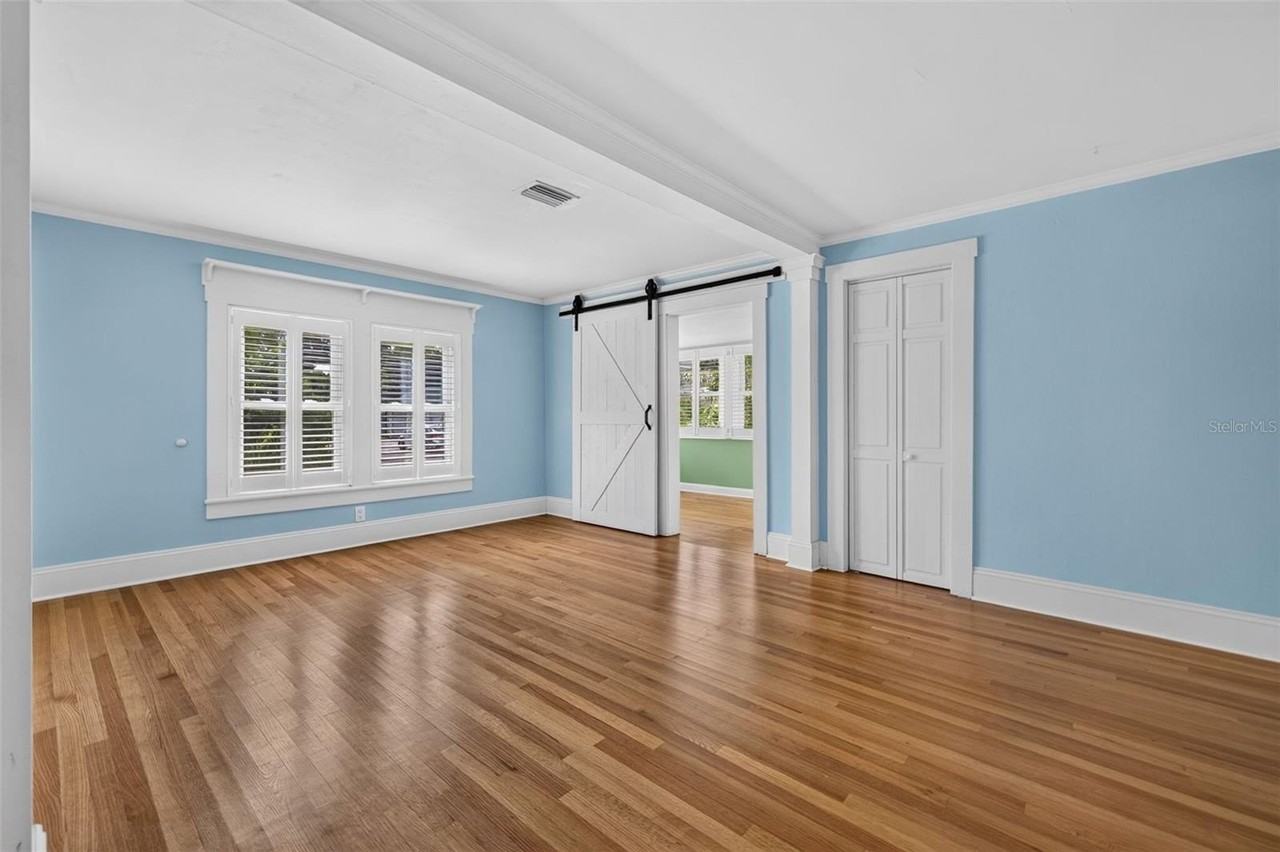 247 25th St N - Photo 5 of 18