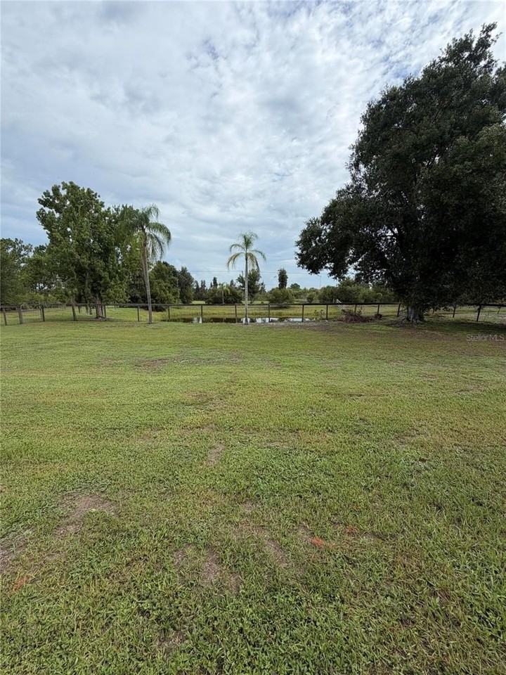 29340 Bryan Way - Photo 3 of 20