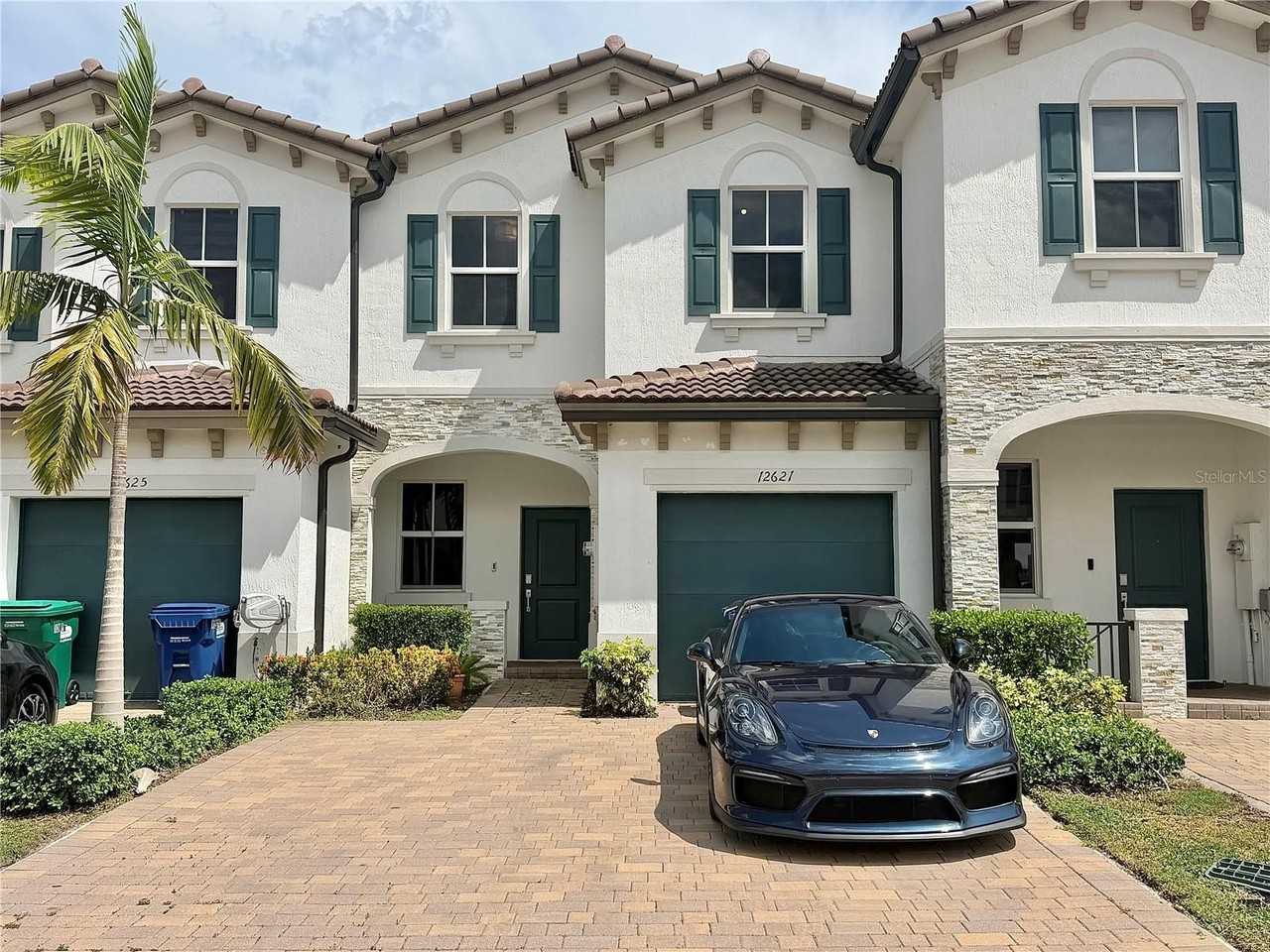 12621 Nw 23rd Pl - Photo 2 of 37