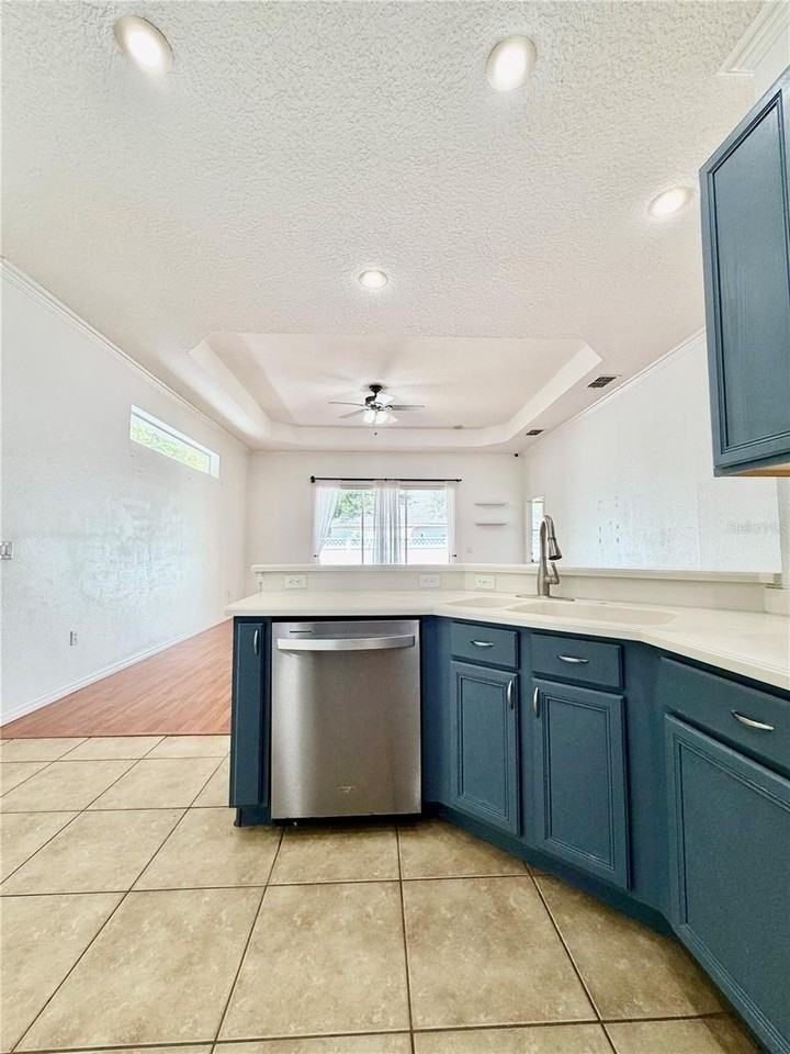 12140 Tasha Ct - Photo 6 of 43