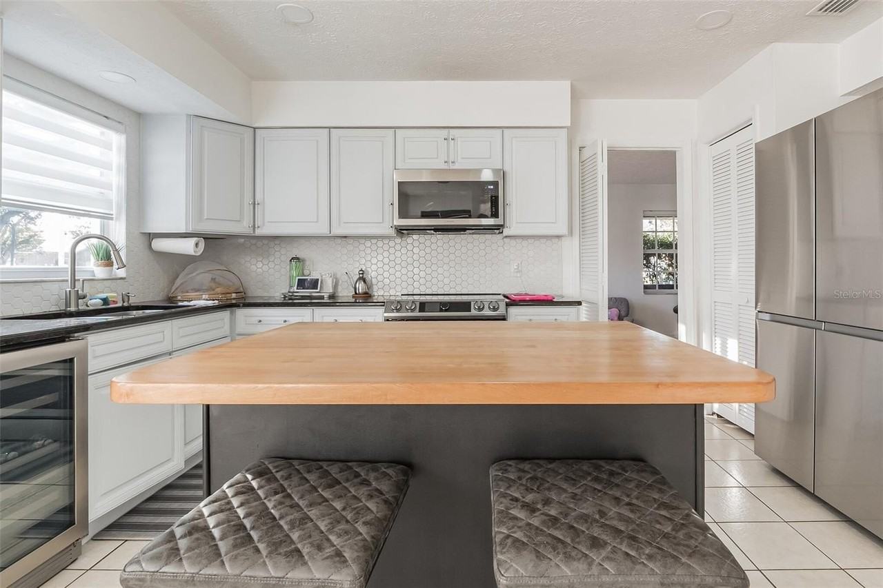 4204 Elba Pl - Photo 6 of 18
