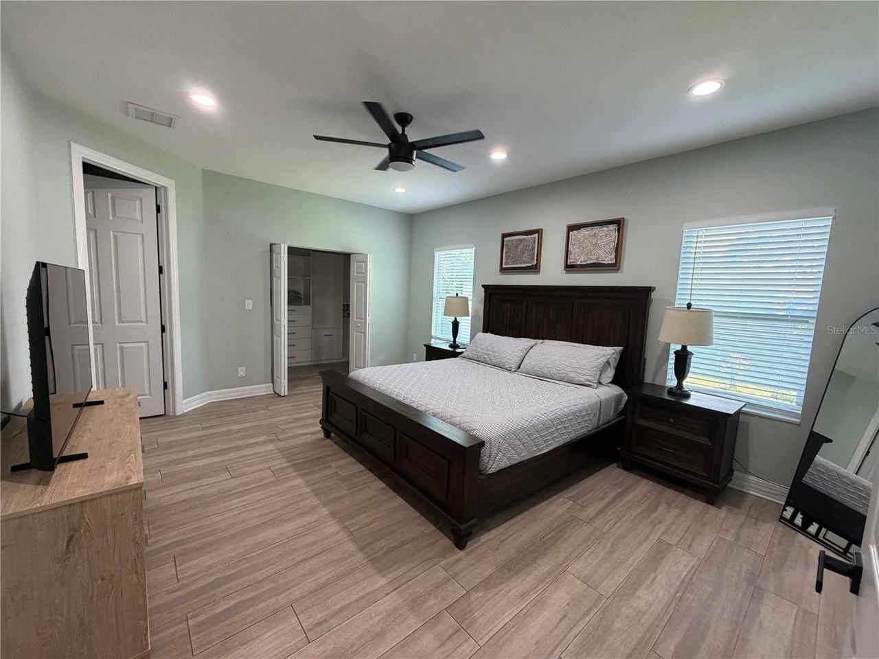 4411 N Tampania Ave - Photo 2 of 31