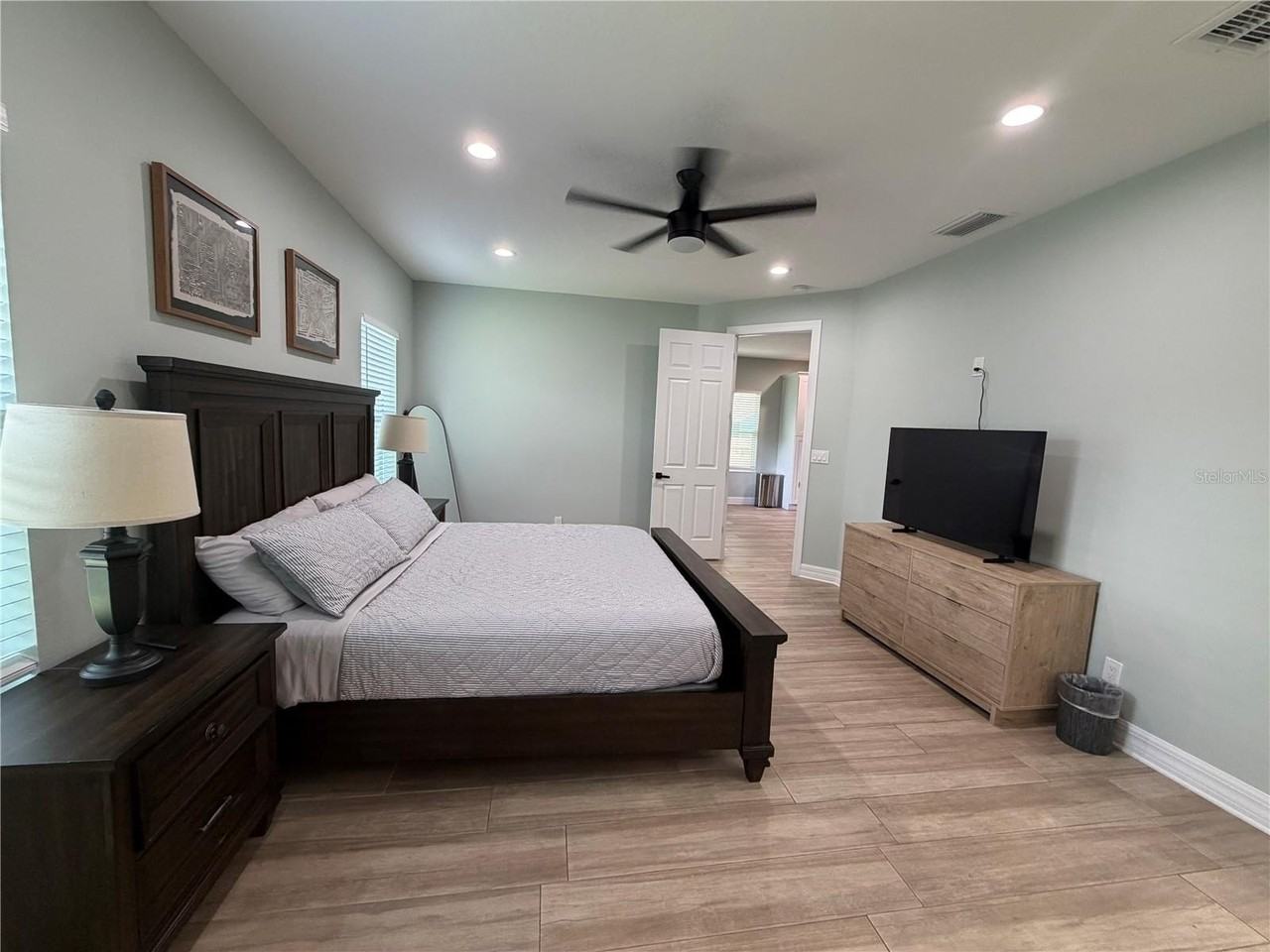 4411 N Tampania Ave - Photo 4 of 31