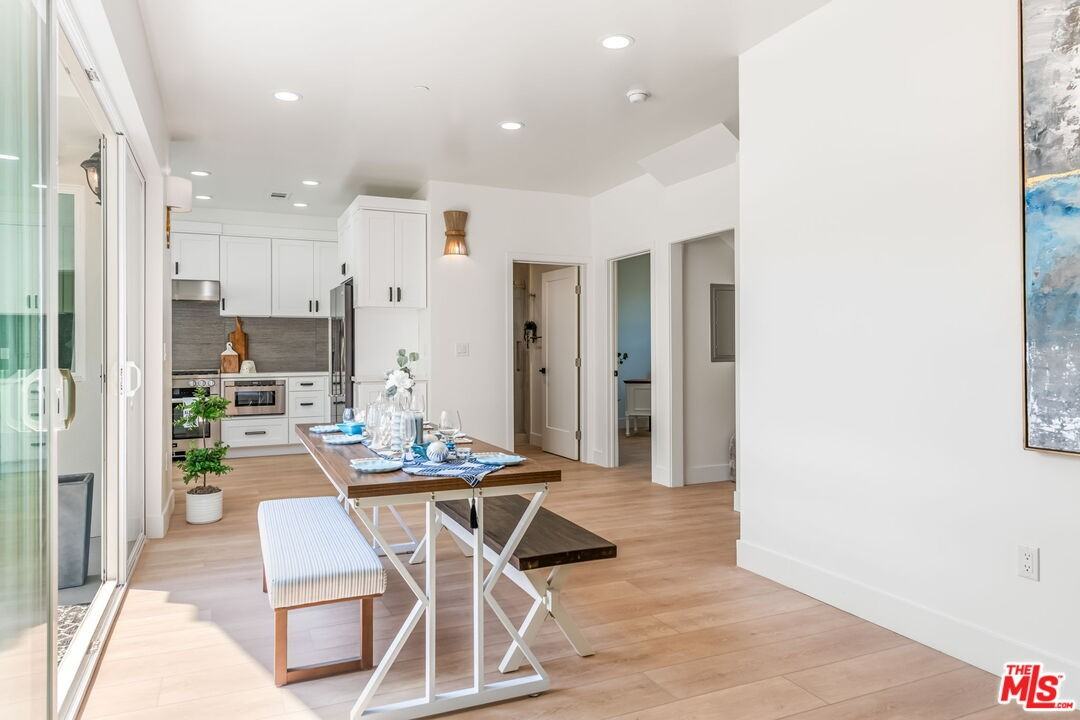 3643 Helms Ave - Photo 4 of 8