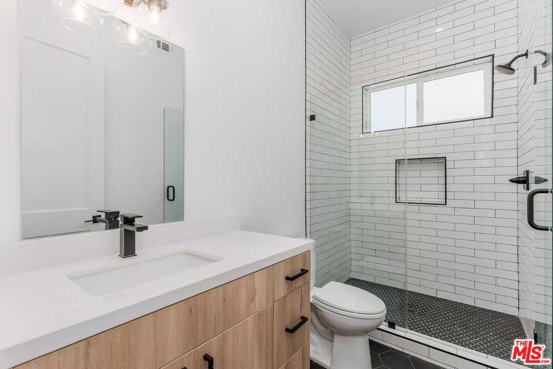 1834 Echo Park Ave #1 - Photo 2 of 8