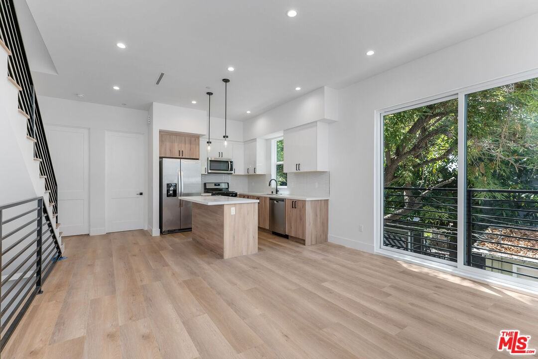 1834 Echo Park Ave #1 - Photo 4 of 8