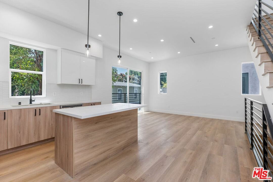 1834 Echo Park Ave #1 - Photo 6 of 8