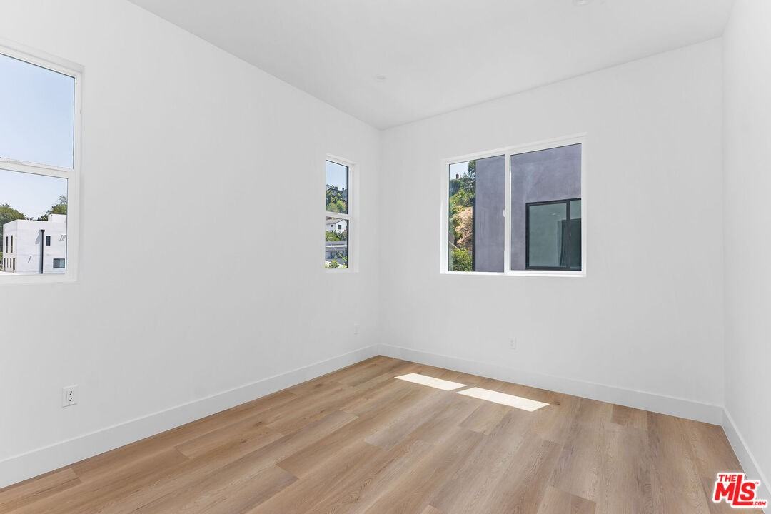 1834 Echo Park Ave #1 - Photo 7 of 8