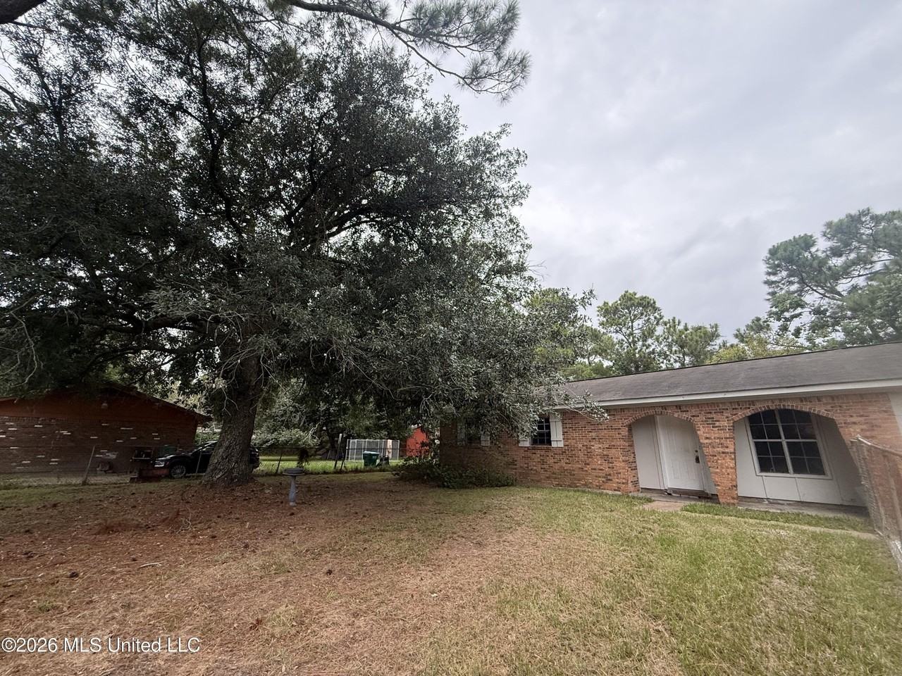 2008 Clemson Cir - Photo 2 of 12