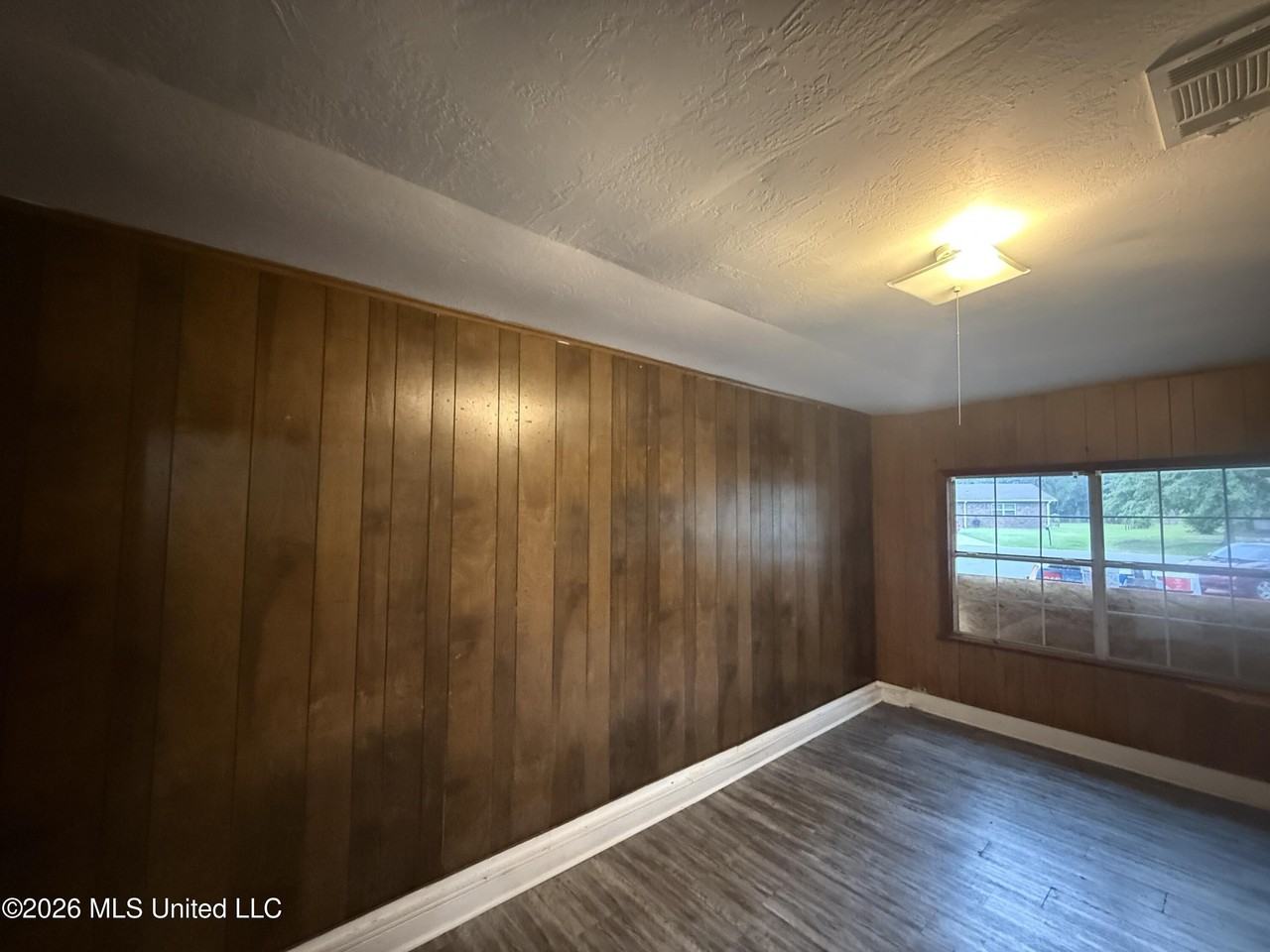 2008 Clemson Cir - Photo 7 of 12