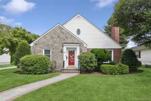 101 Lefferts Rd - Photo 1 of 1
