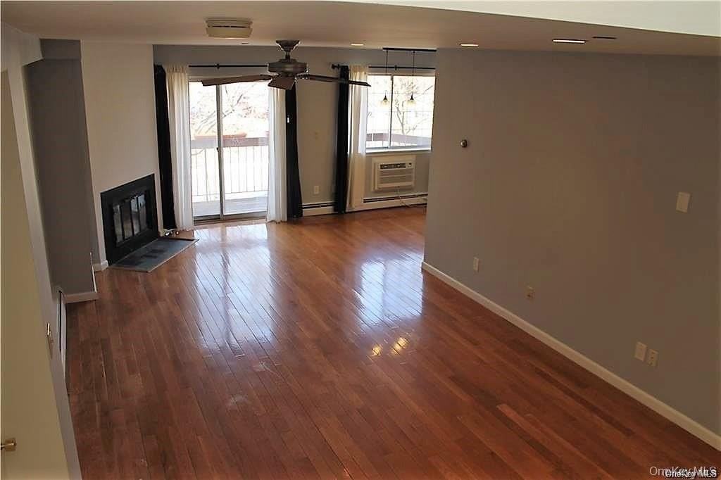 55 N Broadway #3-13 - Photo 2 of 13