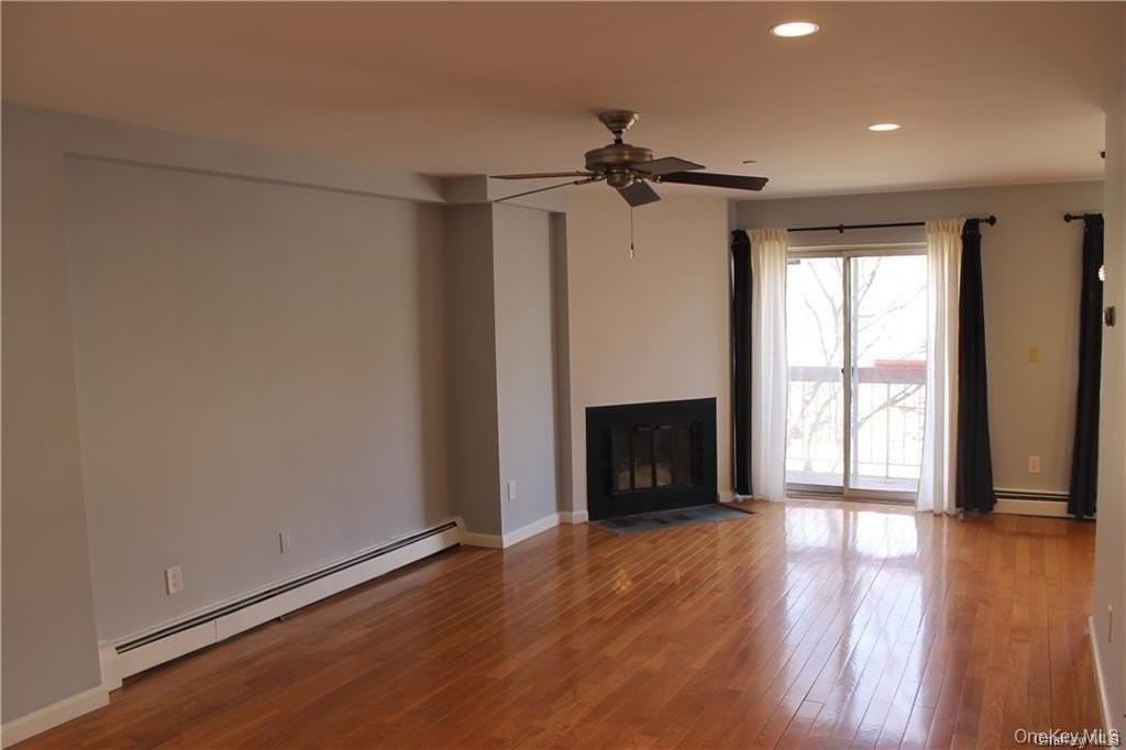 55 N Broadway #3-13 - Photo 4 of 13