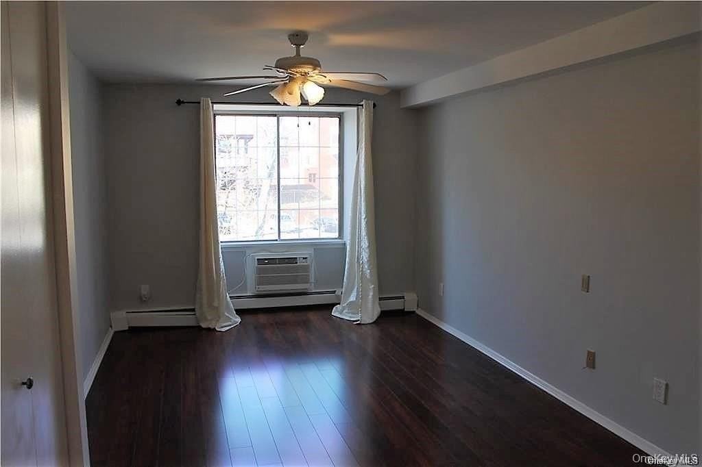 55 N Broadway #3-13 - Photo 7 of 13