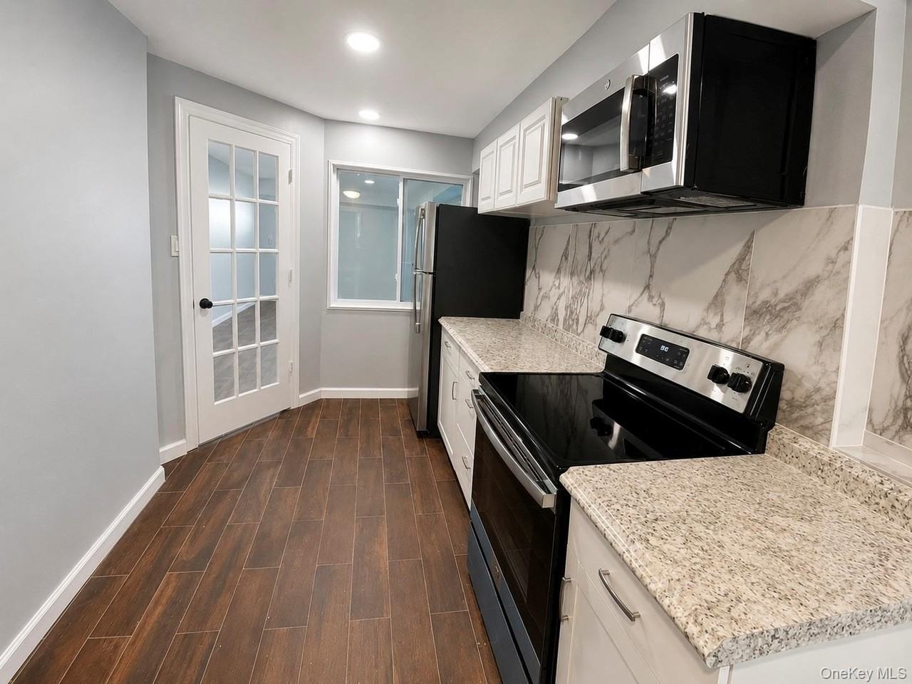16 Frank Ave - Photo 3 of 13