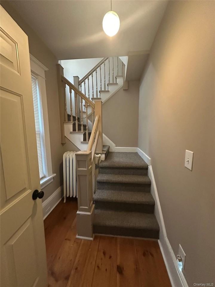 65 North St - Photo 3 of 13