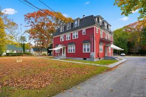 featured image of 221 Lake Ave S #3A