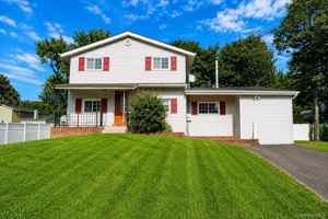 featured image of 19 Balin Ave