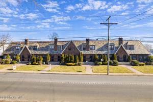 featured image of 1001 Norwood Ave #3