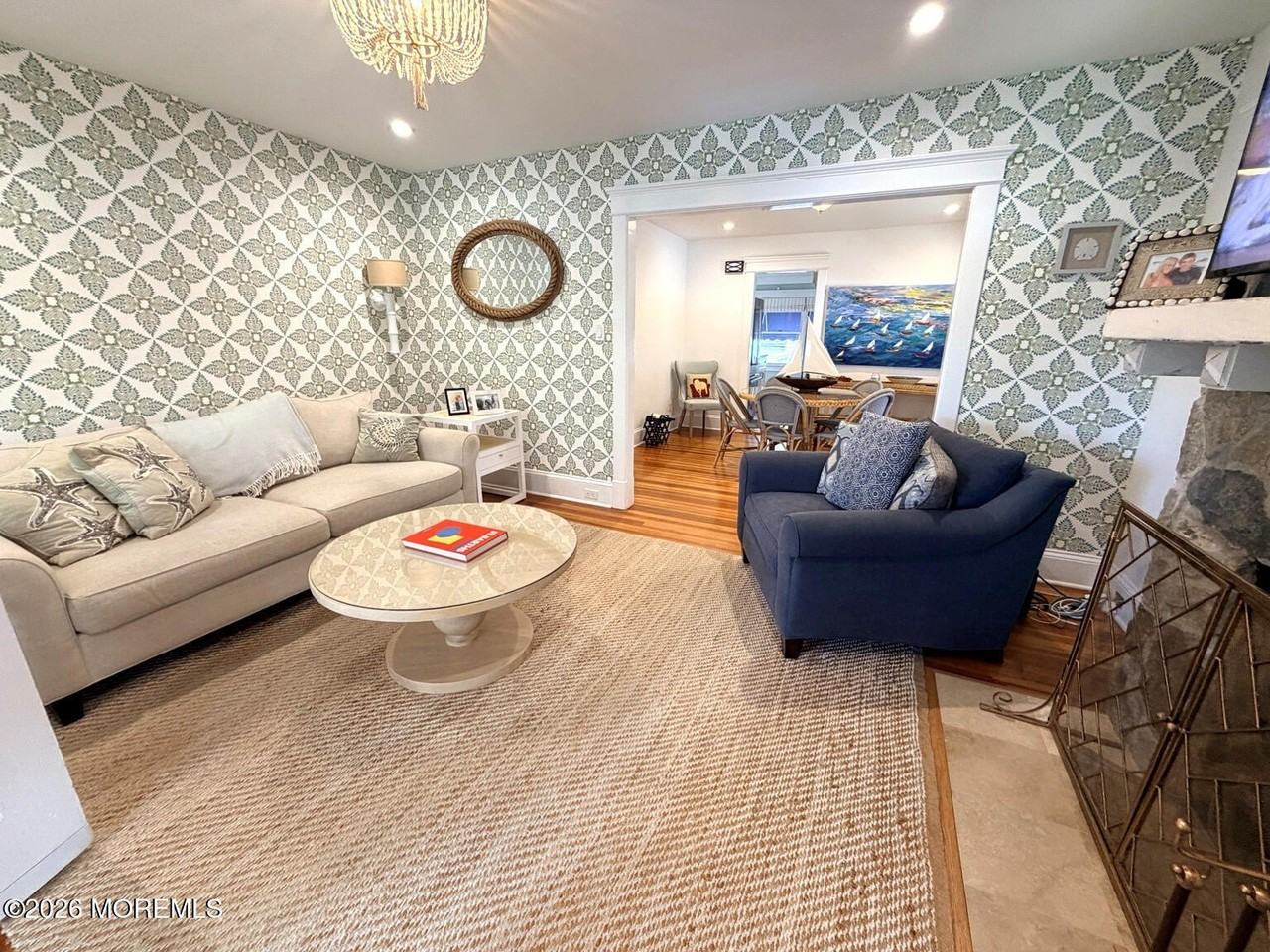 503 Jefferson Ave - Photo 5 of 16