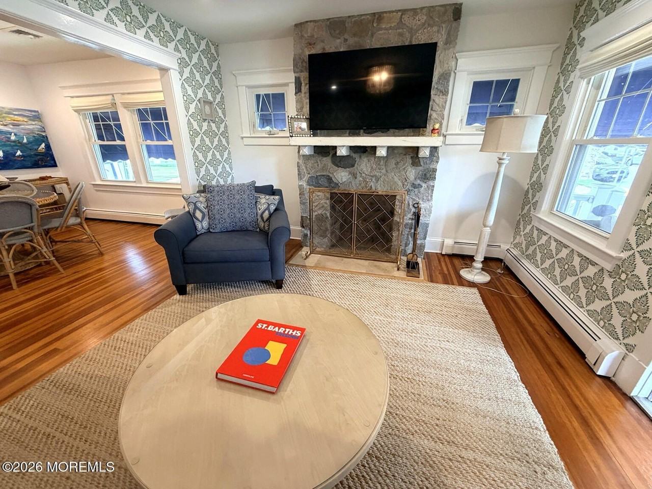 503 Jefferson Ave - Photo 6 of 16