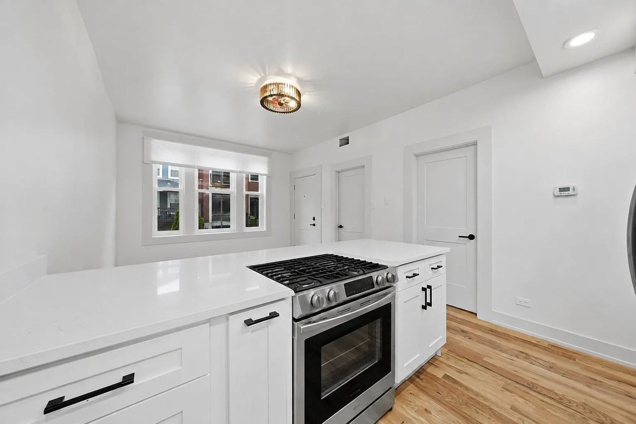 1514 W Fry St #1 - Photo 4 of 14